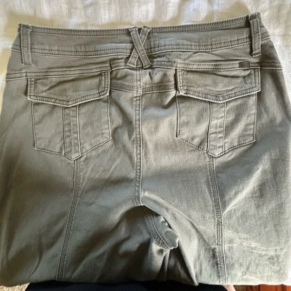 1822 Olive Green Wide Leg Cargo Pants Sz 8/29 - Picture 7 of 12